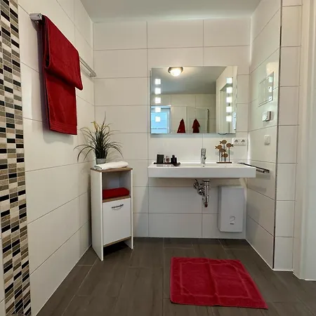 Апартаменты Aquamarin Ostseetraumsuite 02 *